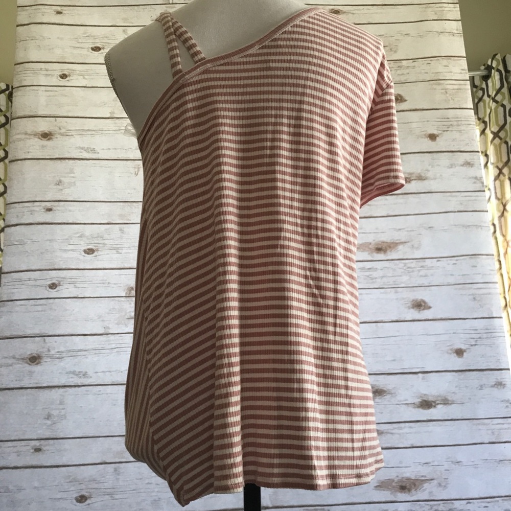 * Cute one shoulder striped top. Size S. NWOT. - Picture 2 of 5